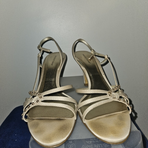 Tan Gold Heels - Picture 3 of 4